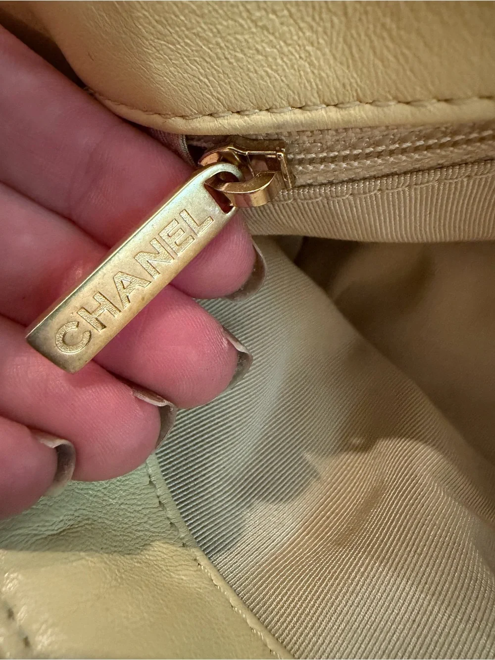 CHANEL 19 Lambskin Shoulder Bag with two tone Chain